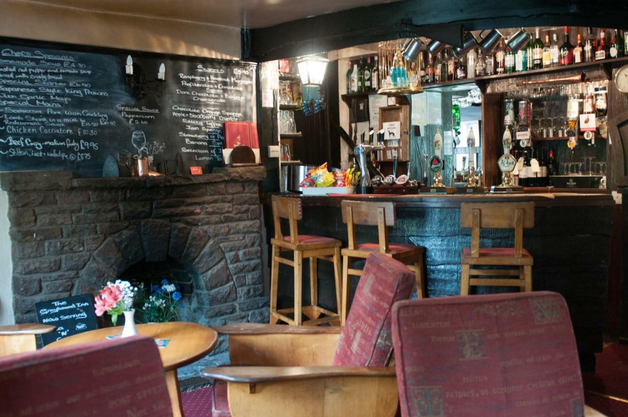 The Greyhound Inn And Hotel Usk Exterior photo